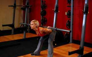 Наклоны со штангой на плечах: методика и техника выполнения